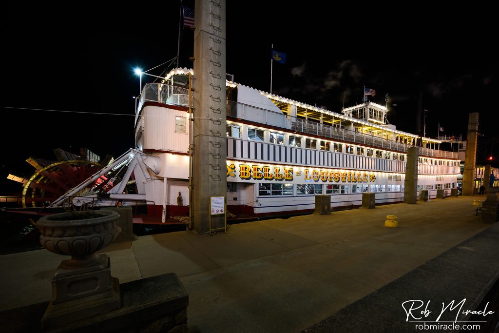 Night time view of the Belle of Louisville.