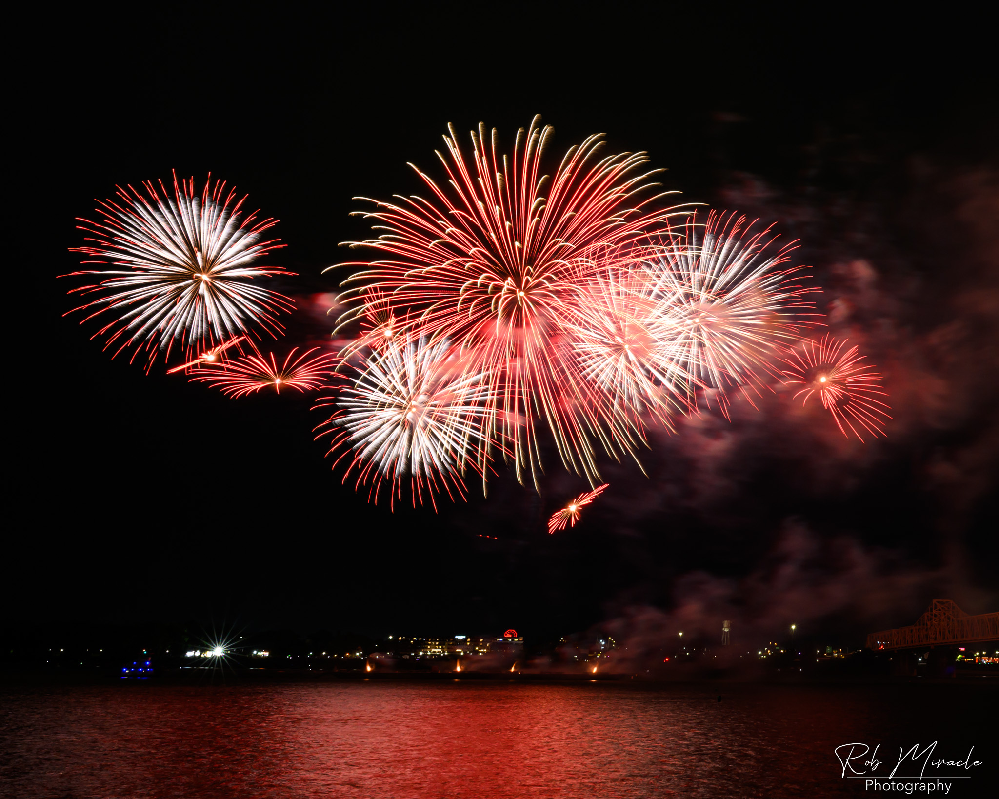 Fireworks from Thunder over Louisville
